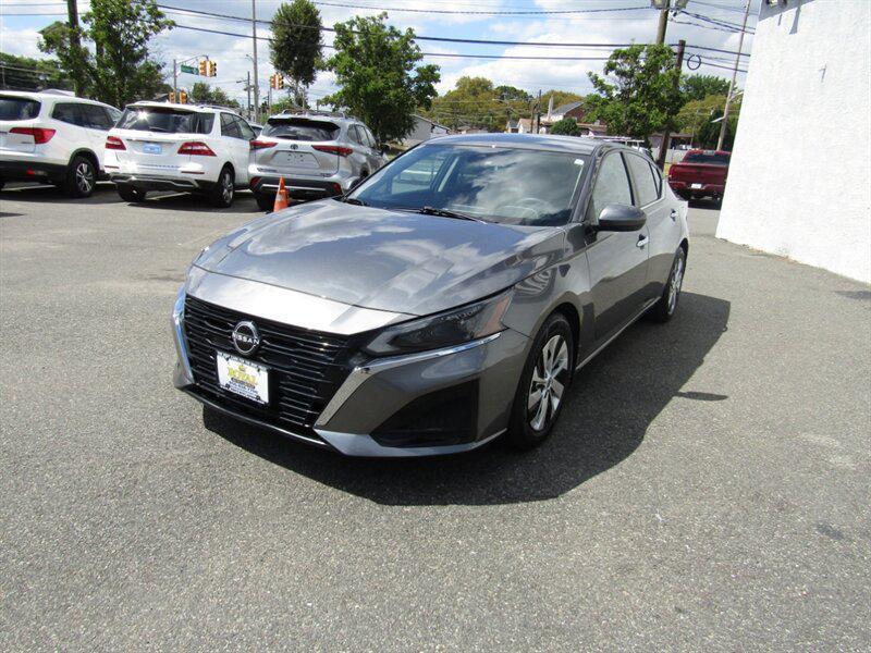 used 2023 Nissan Altima car, priced at $13,842