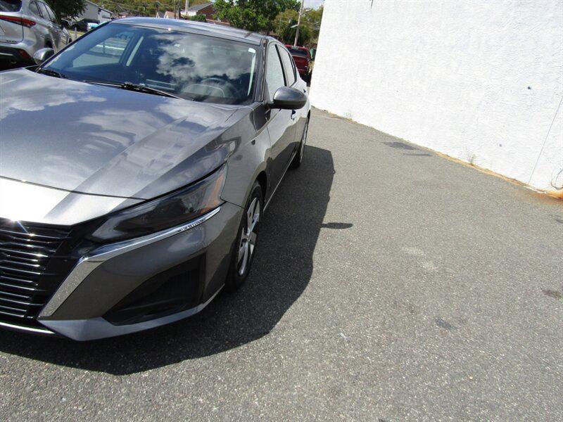 used 2023 Nissan Altima car, priced at $13,842