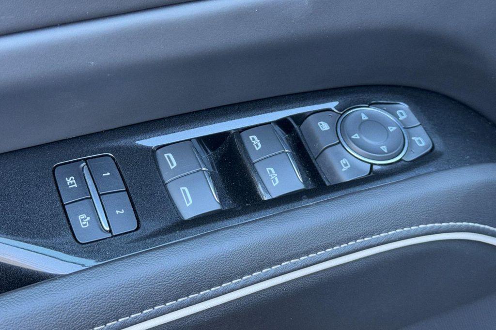 used 2024 Cadillac Escalade ESV car, priced at $87,998