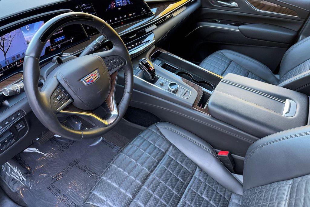 used 2024 Cadillac Escalade ESV car, priced at $87,998