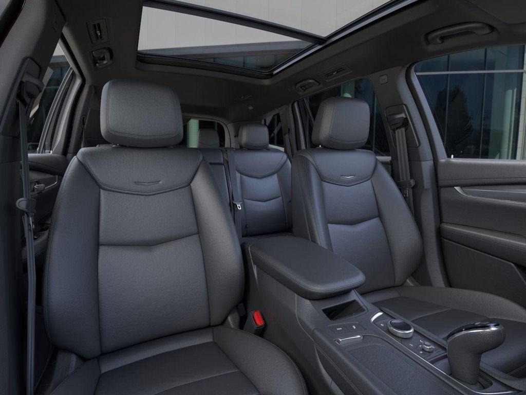 used 2025 Cadillac XT6 car, priced at $45,998