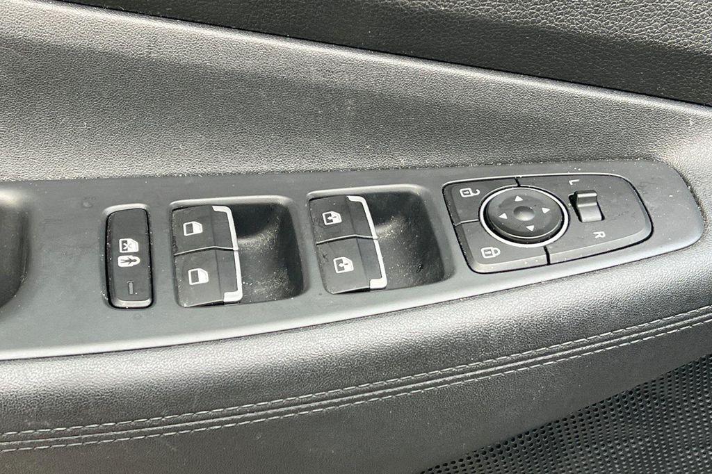 used 2021 Hyundai Santa Fe car, priced at $20,498