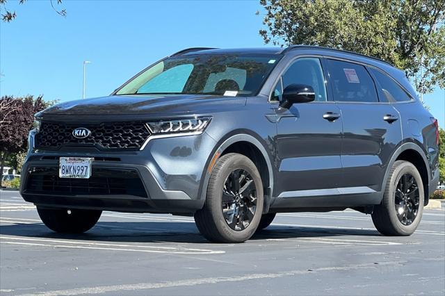 used 2021 Kia Sorento car, priced at $25,898