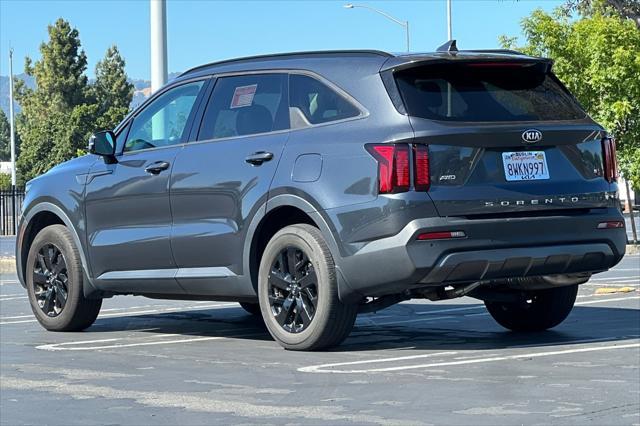 used 2021 Kia Sorento car, priced at $25,898
