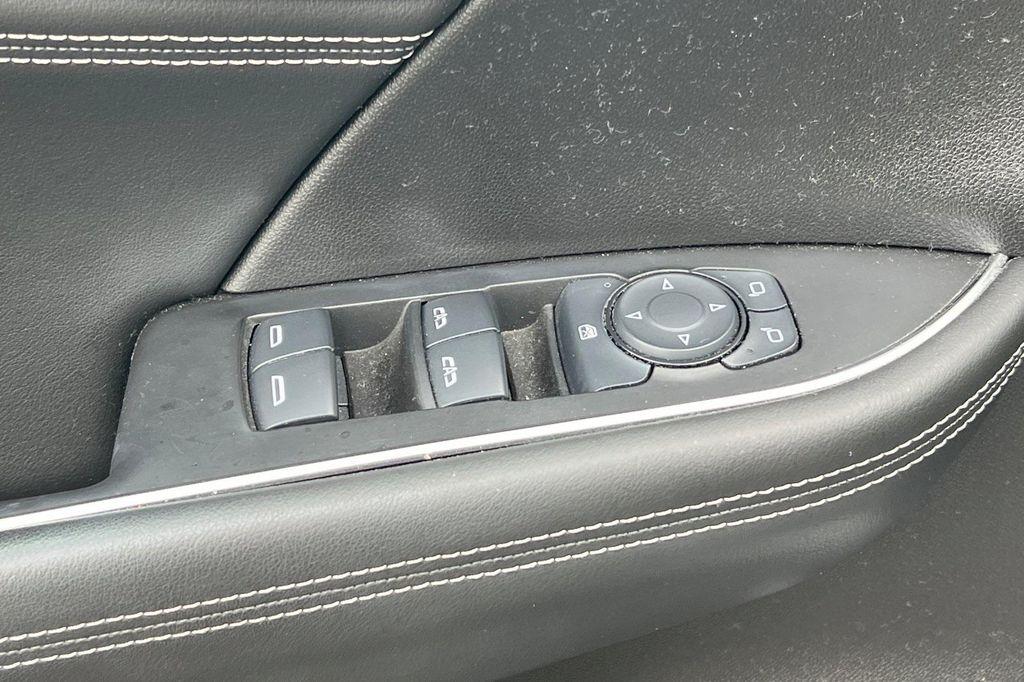 used 2022 Buick Envision car, priced at $20,998