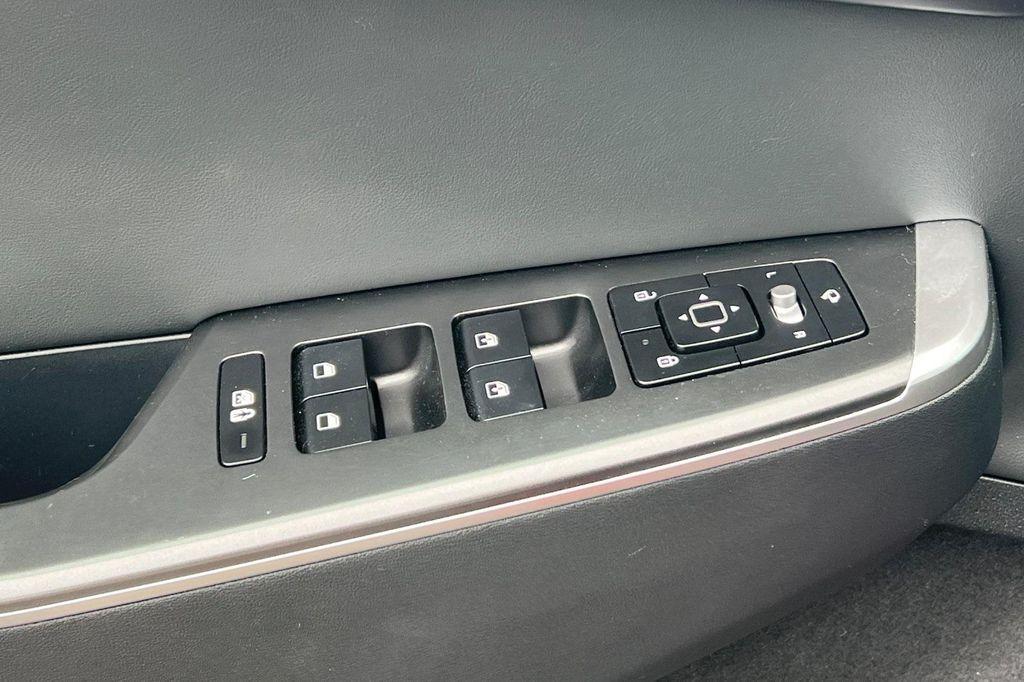 used 2024 Kia EV6 car, priced at $27,898