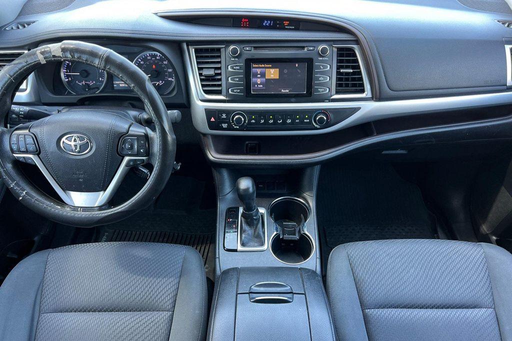 used 2019 Toyota Highlander car, priced at $20,998