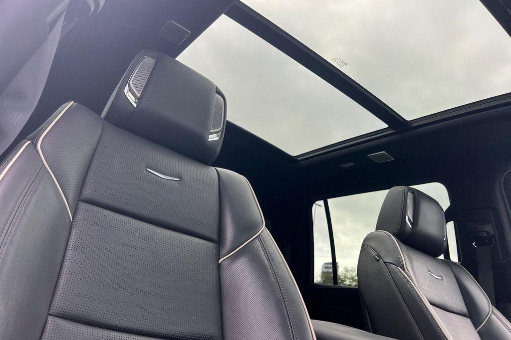 used 2023 Cadillac Escalade ESV car, priced at $69,998