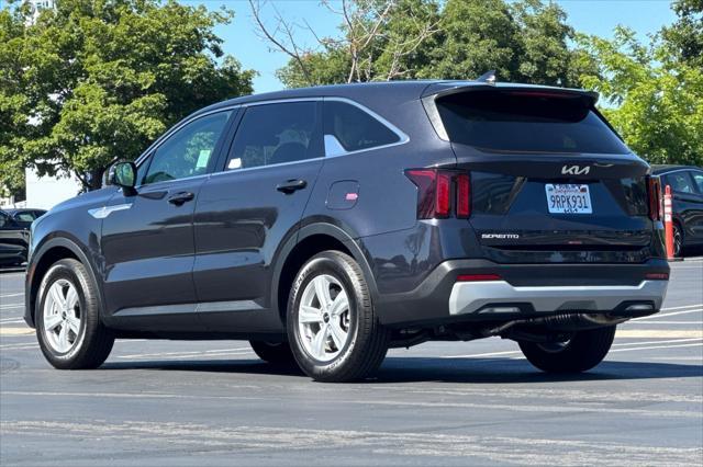 used 2025 Kia Sorento car, priced at $29,998