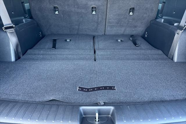 used 2025 Kia Sorento car, priced at $29,998