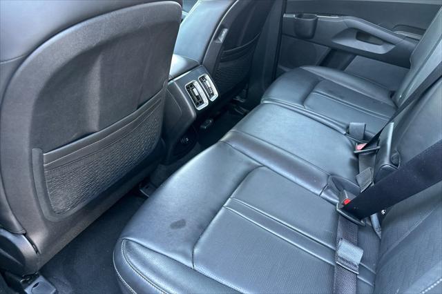 used 2024 Kia Sorento car, priced at $29,998