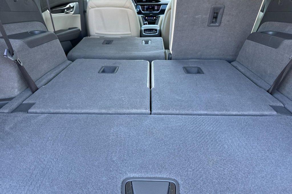 used 2024 Cadillac XT6 car, priced at $39,898