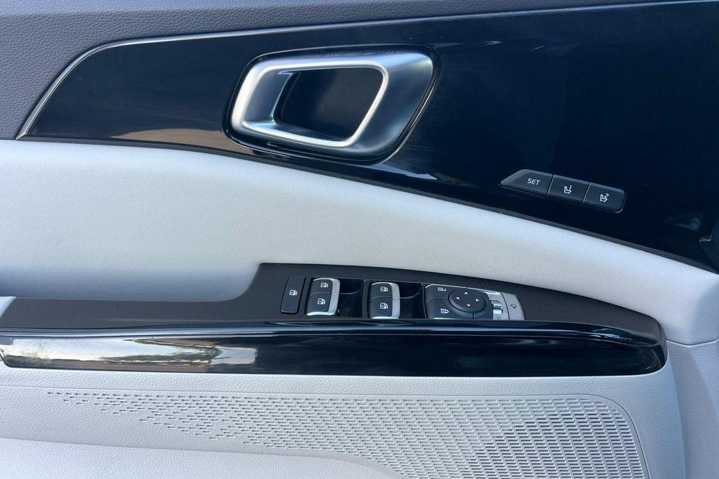 used 2024 Kia Carnival car, priced at $41,998