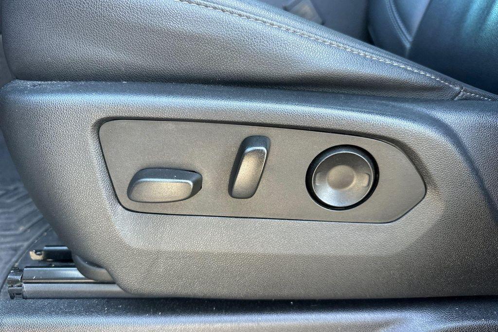 used 2021 Chevrolet Tahoe car, priced at $50,998