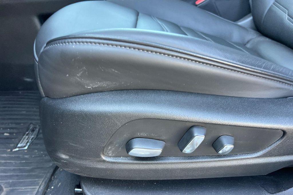 used 2024 Cadillac XT6 car, priced at $49,798