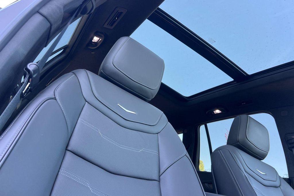 used 2024 Cadillac XT6 car, priced at $49,798