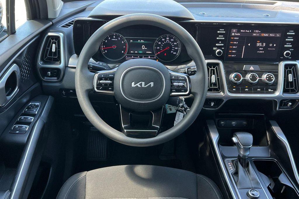 used 2022 Kia Sorento car, priced at $21,898