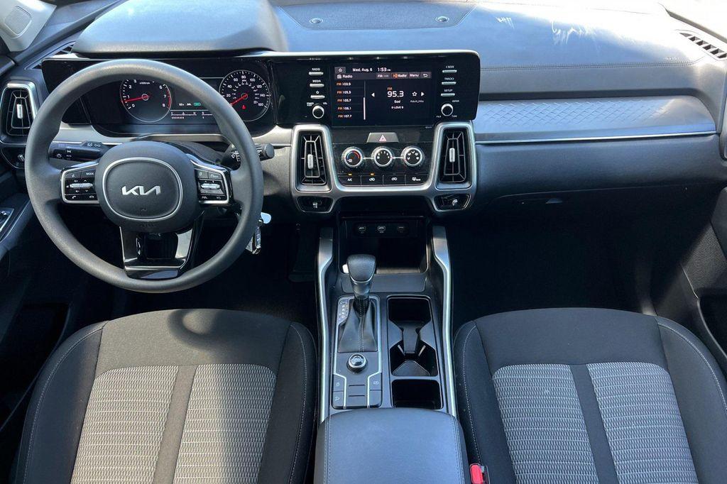 used 2022 Kia Sorento car, priced at $21,898