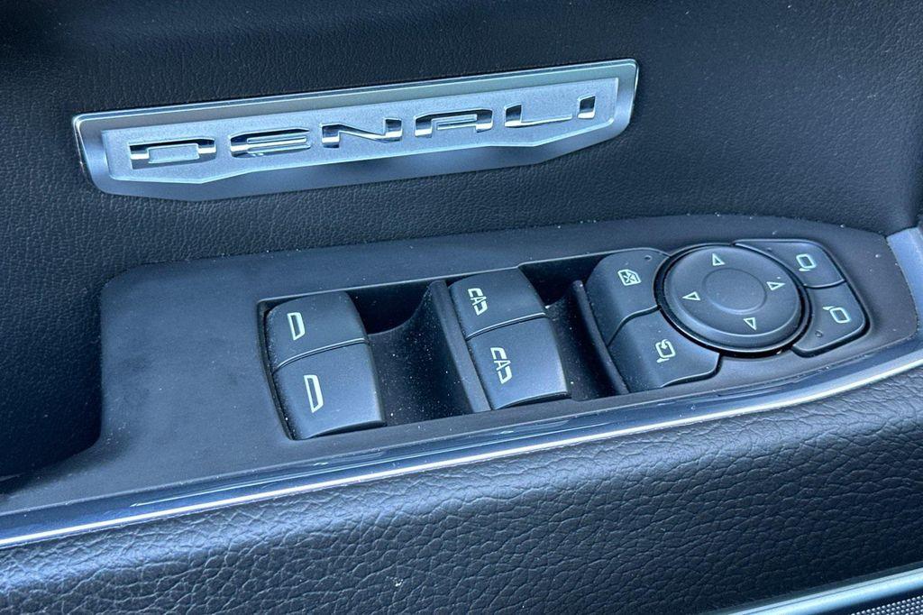 used 2023 GMC Sierra 1500 car, priced at $47,998