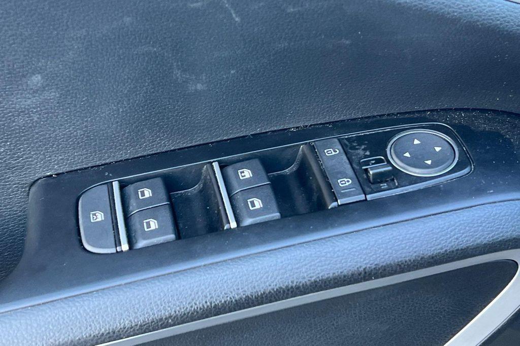 used 2023 Kia Soul car, priced at $17,498