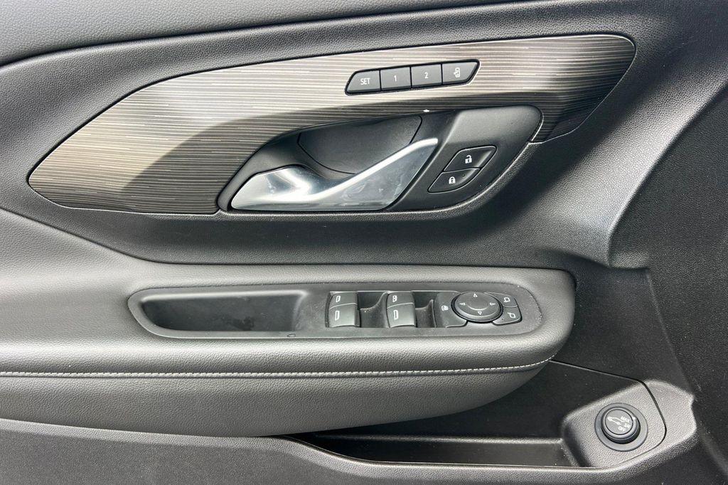 used 2024 GMC Terrain car, priced at $20,998