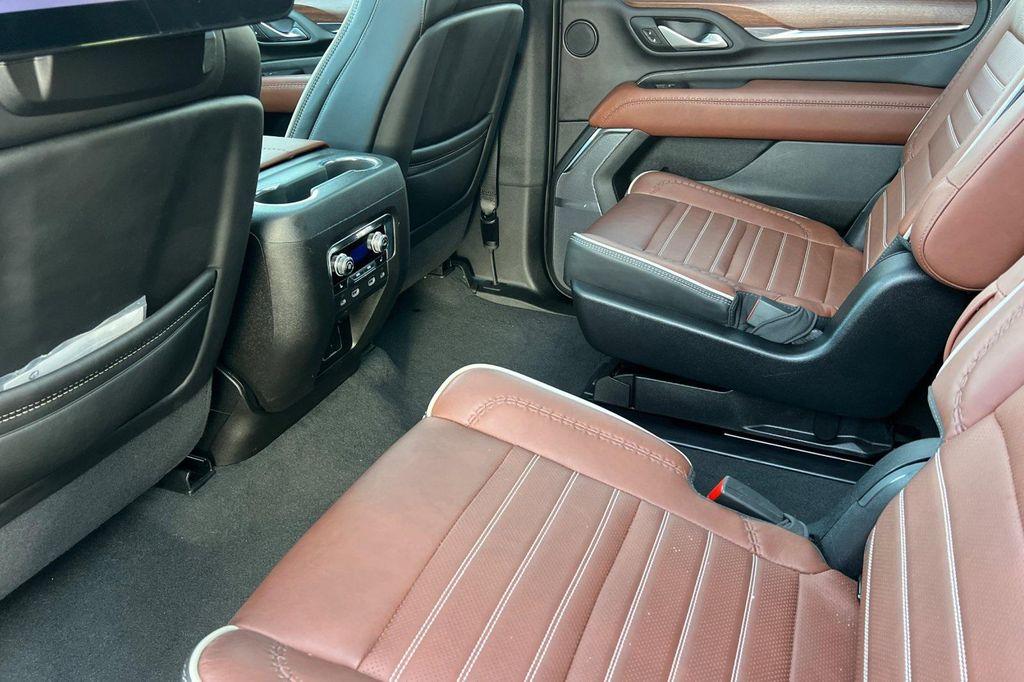 used 2024 GMC Yukon car, priced at $82,998