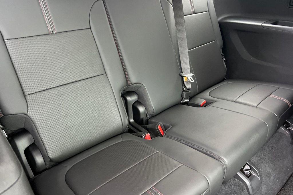 used 2022 Chevrolet Traverse car, priced at $31,698