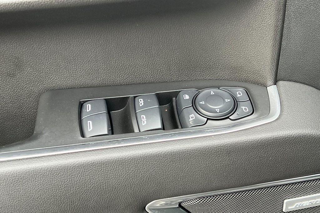 used 2025 Chevrolet Silverado 1500 car, priced at $50,998