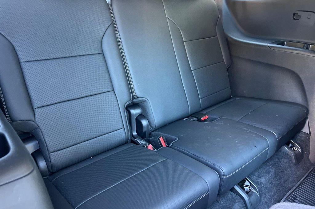 used 2025 Chevrolet Traverse car, priced at $51,898