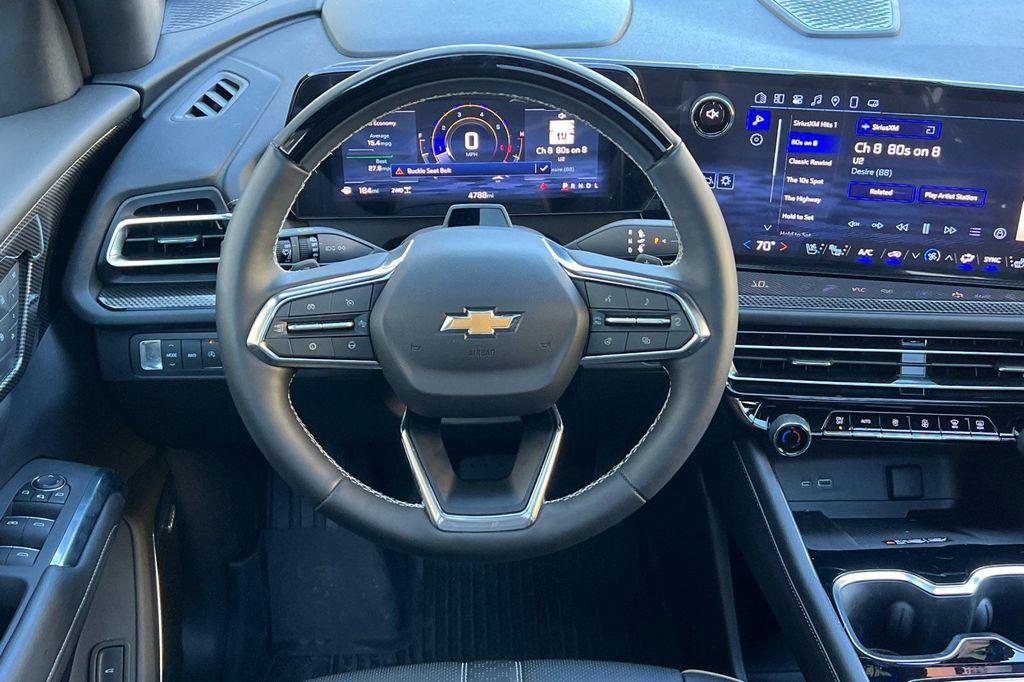 used 2025 Chevrolet Traverse car, priced at $51,898