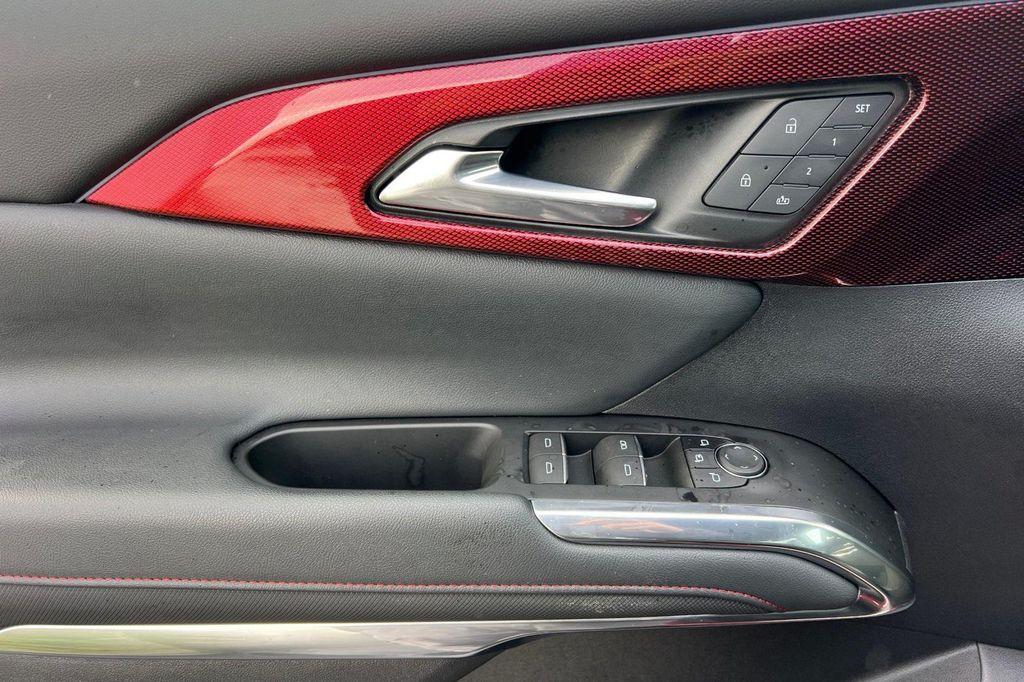 used 2024 Chevrolet Traverse car, priced at $50,898