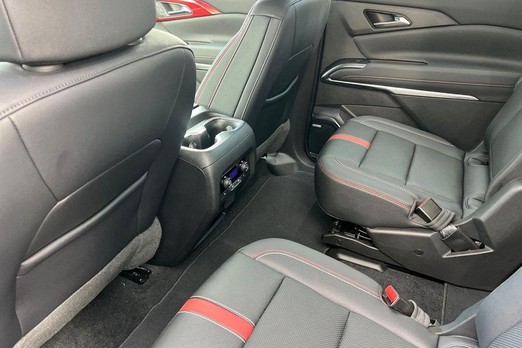 used 2024 Chevrolet Traverse car, priced at $50,898