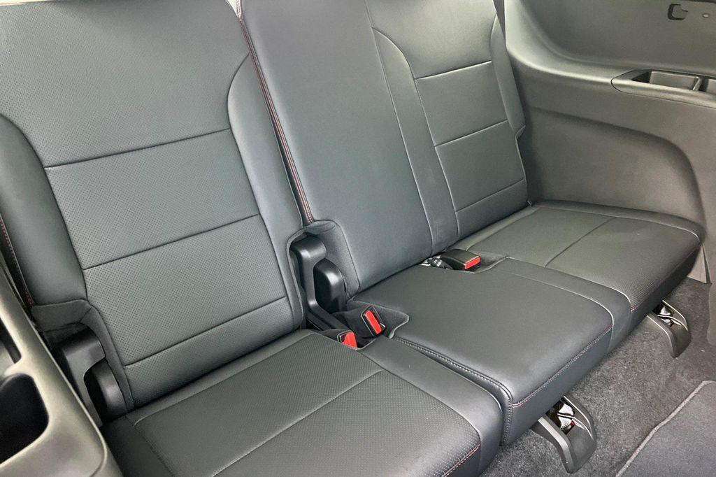 used 2024 Chevrolet Traverse car, priced at $50,898