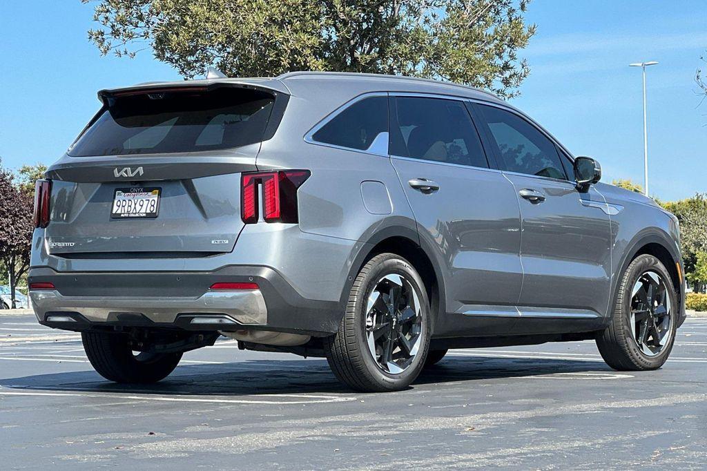 used 2025 Kia Sorento Plug-In Hybrid car, priced at $44,998