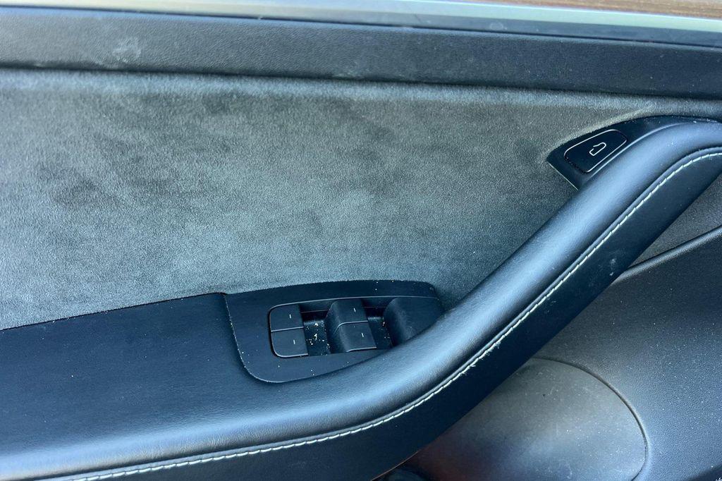 used 2021 Tesla Model 3 car, priced at $23,998