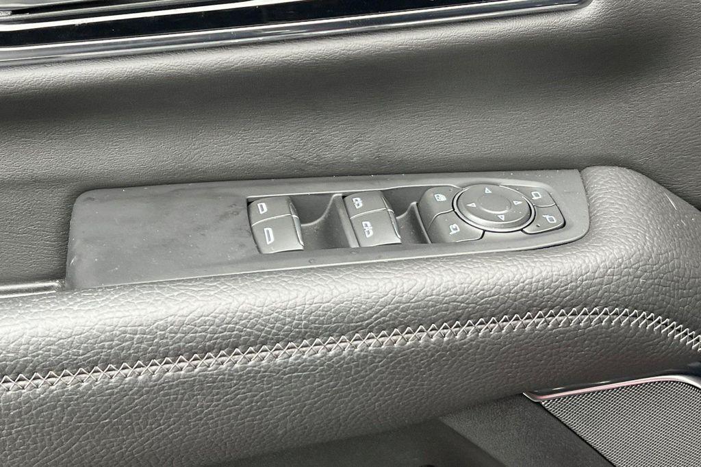 used 2025 GMC Yukon car, priced at $81,998