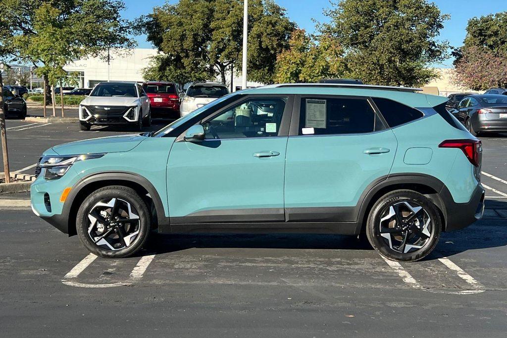 used 2025 Kia Seltos car, priced at $24,998