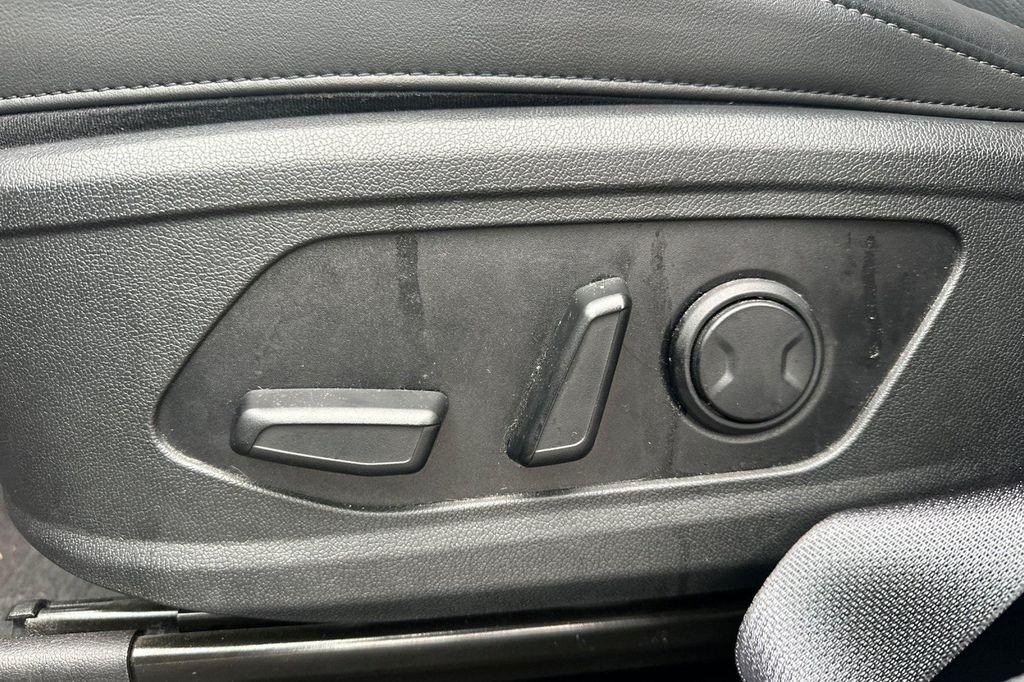 used 2022 Kia Sorento car, priced at $26,998