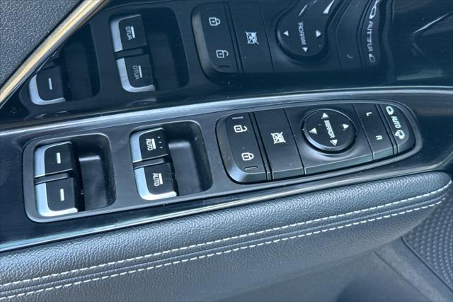 used 2022 Kia Niro Plug-In Hybrid car, priced at $25,998