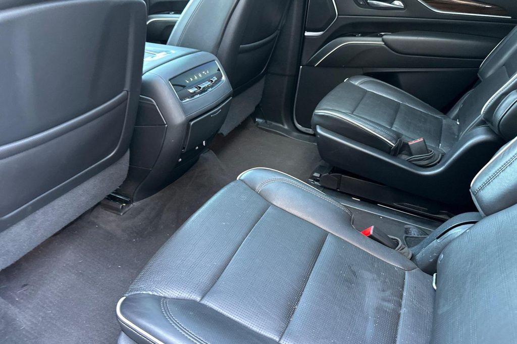 used 2022 Cadillac Escalade car, priced at $55,998