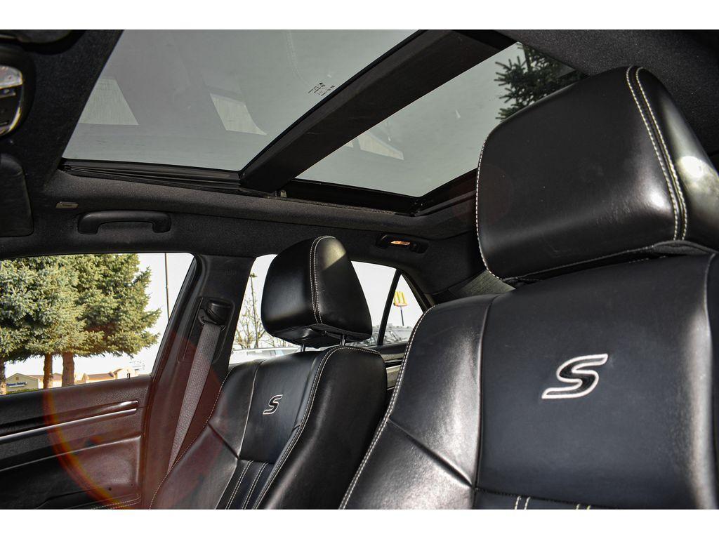used 2022 Chrysler 300 car, priced at $25,500