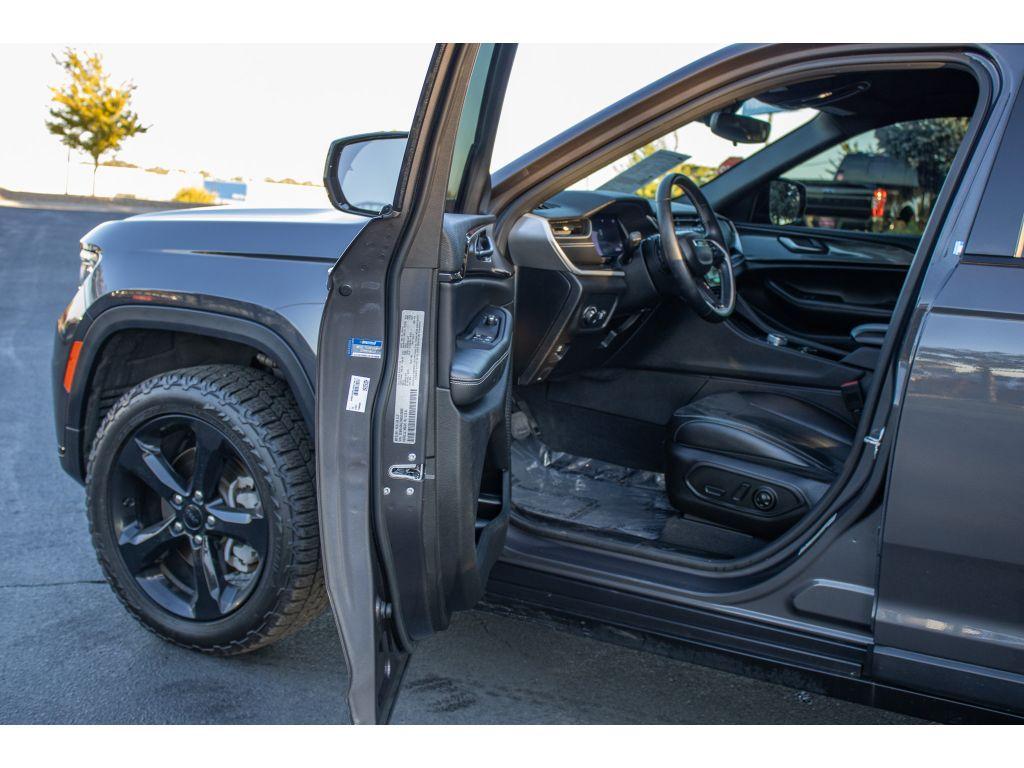 used 2022 Jeep Grand Cherokee L car, priced at $31,498
