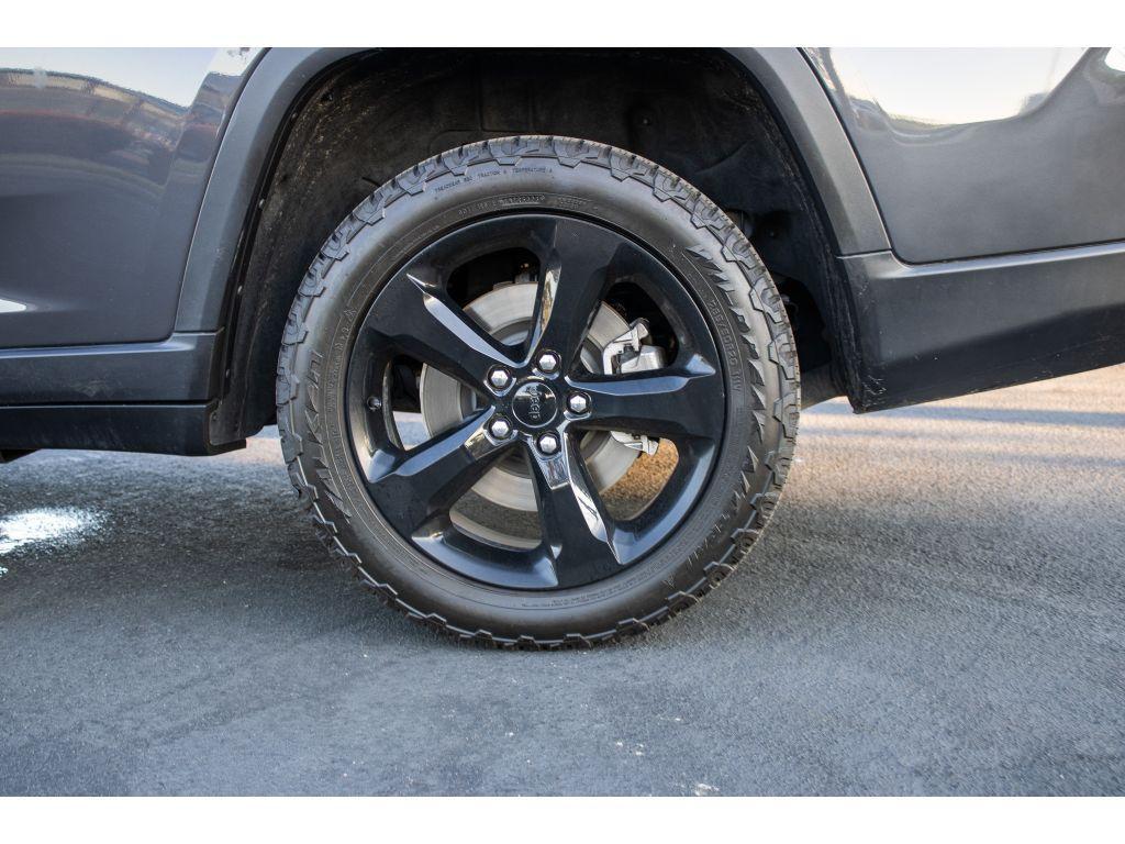 used 2022 Jeep Grand Cherokee L car, priced at $31,498