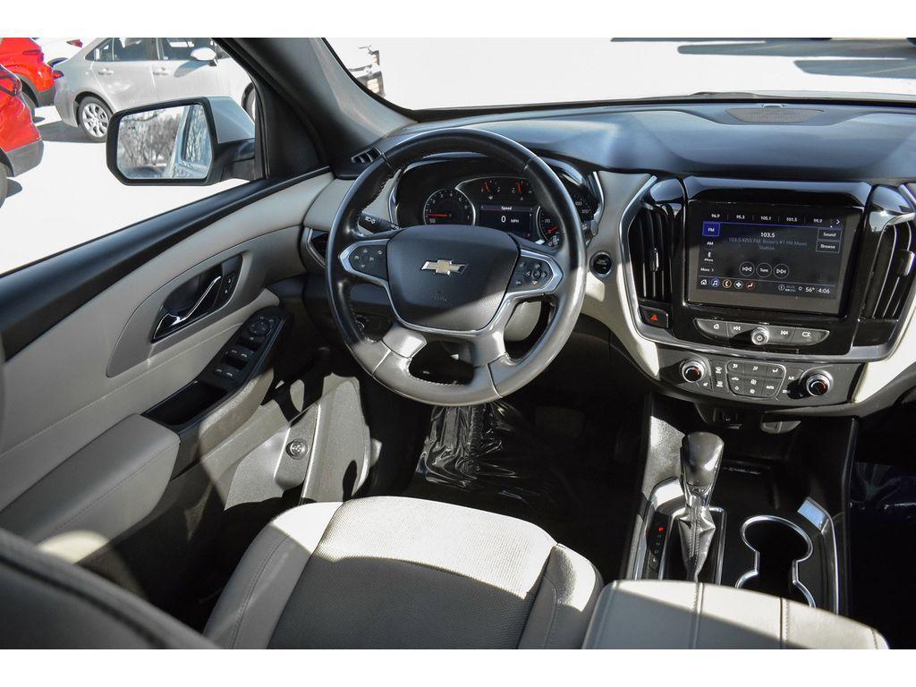 used 2022 Chevrolet Traverse car, priced at $25,911