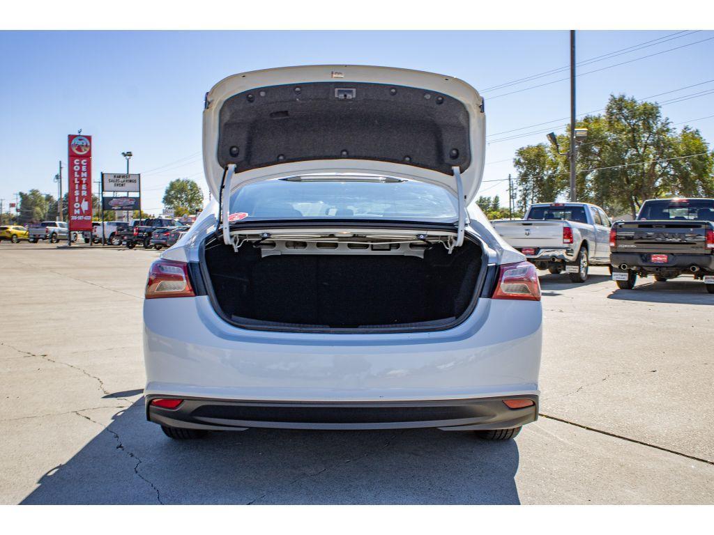 used 2022 Chevrolet Malibu car, priced at $18,000