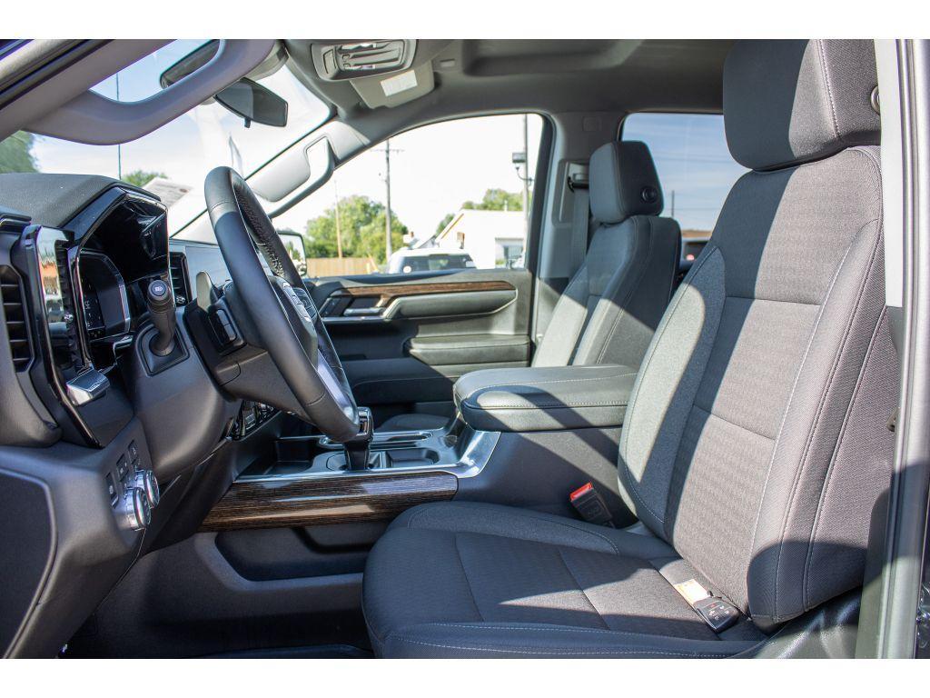 used 2024 GMC Sierra 1500 car, priced at $55,000