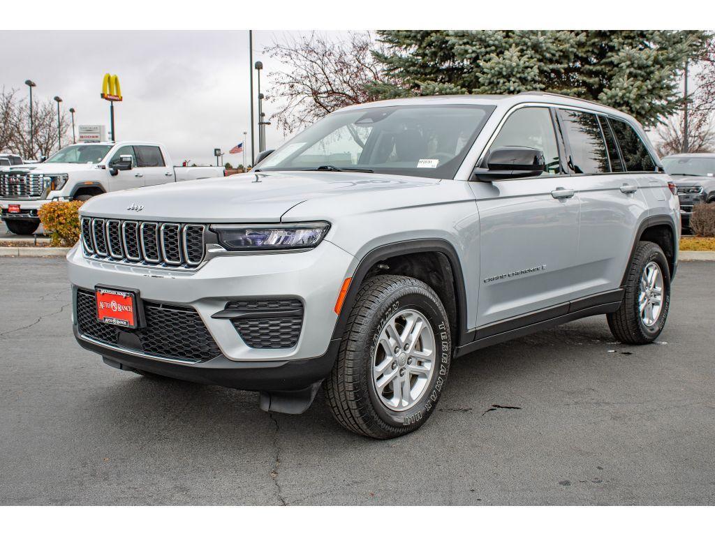 used 2023 Jeep Grand Cherokee car, priced at $24,000