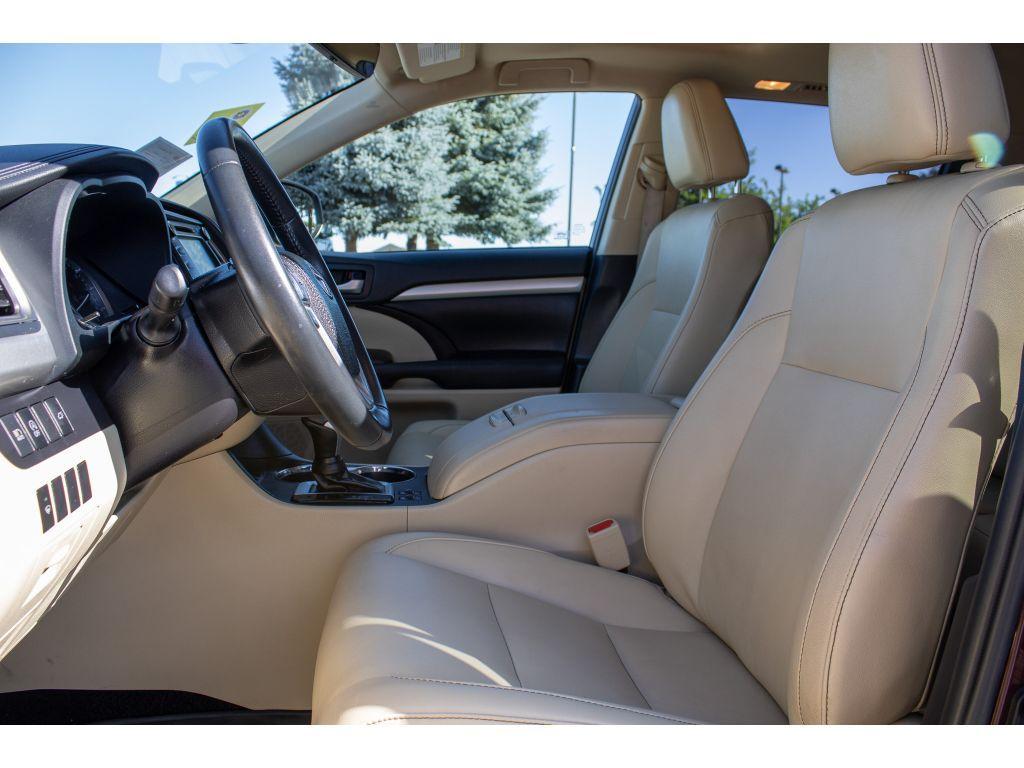 used 2019 Toyota Highlander car, priced at $29,000