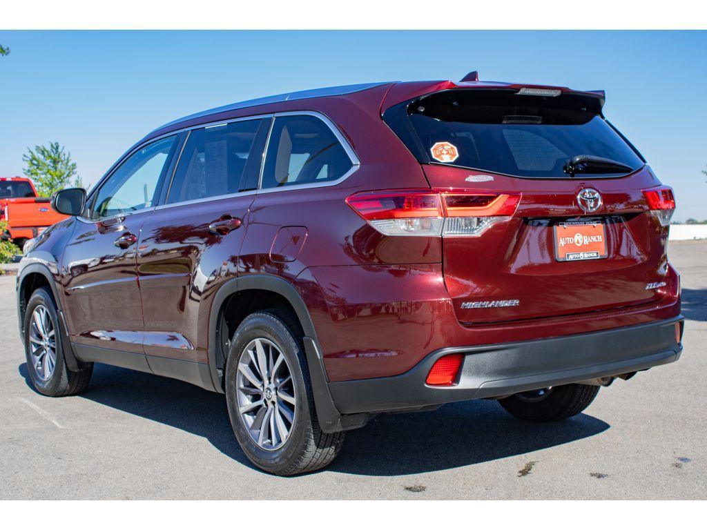 used 2019 Toyota Highlander car, priced at $29,000