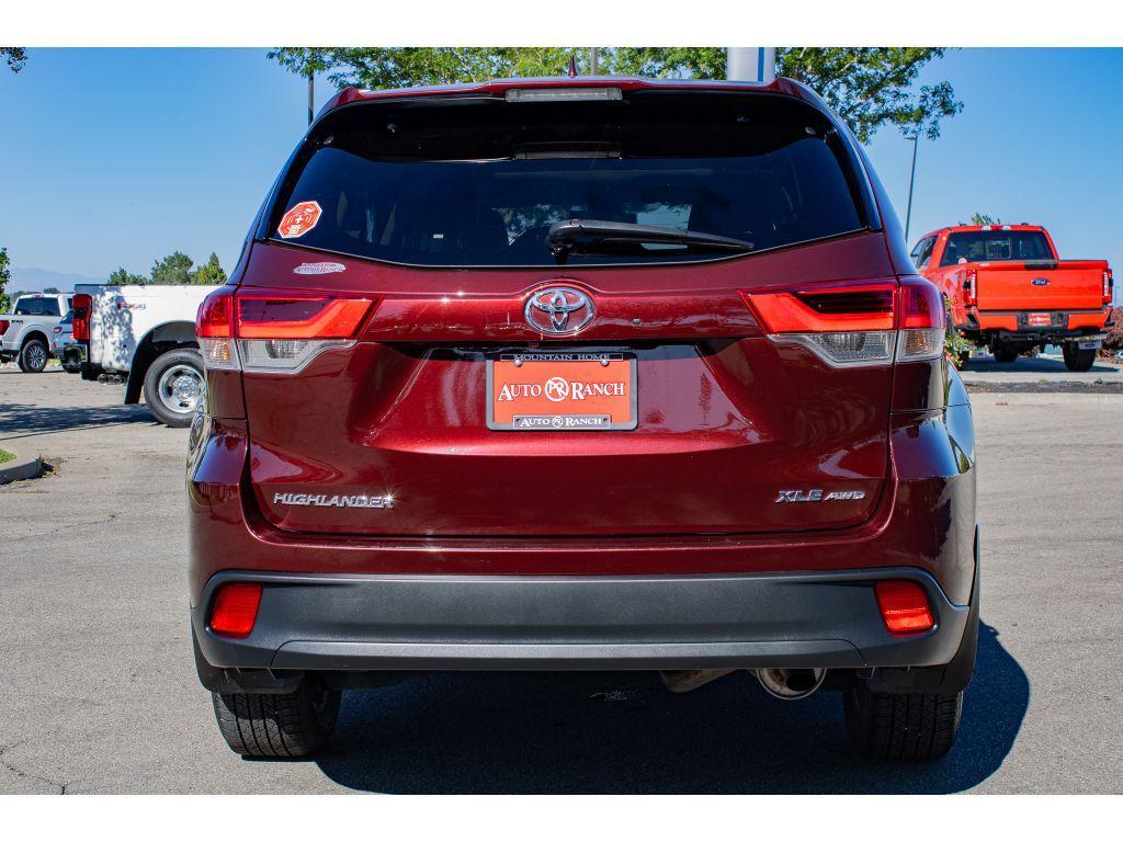 used 2019 Toyota Highlander car, priced at $29,000